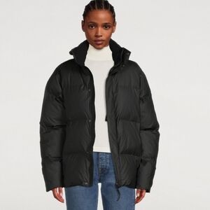 Vintage Holt Renfrew women's boxy puffer duvet black coat. Size 10. EUC